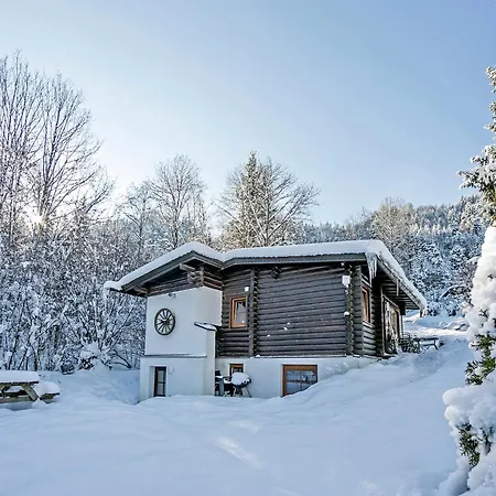 בקתה In Woergl Near Bus Stop הופגרטן אים בריקסנטל